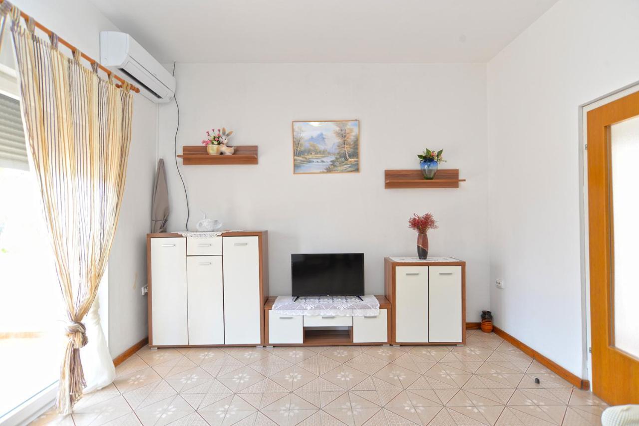 Apartment Silvio 1779 Banjole Exterior photo